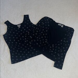 Chico's size 2/3 ( L/XL) Black & White Sleeveless Top and Cardigan Set
